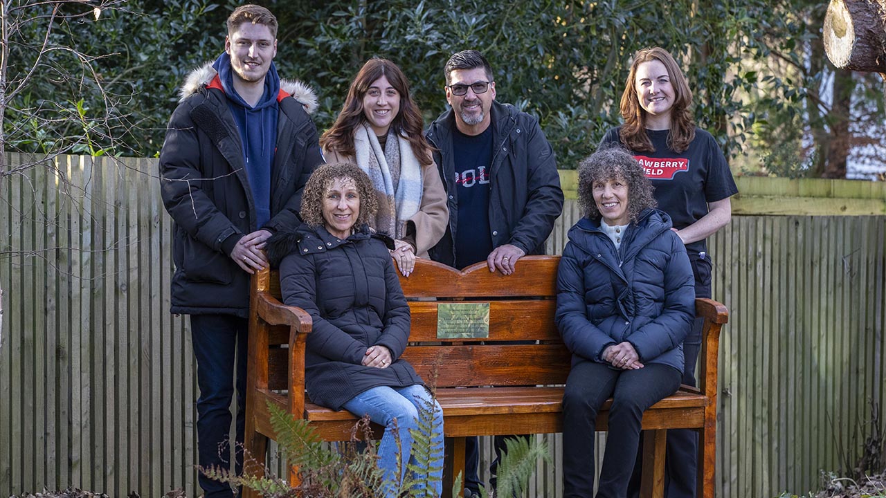 Strawberry Field unveils new memorial bench in memory of the late Gogglebox stars, Leon and June